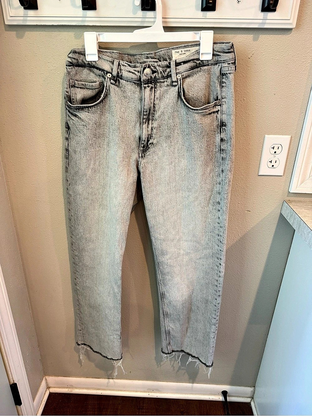 rag & bone Marlo Mid-Rise Straight Mid-Rise Straight Jeans in Blue
